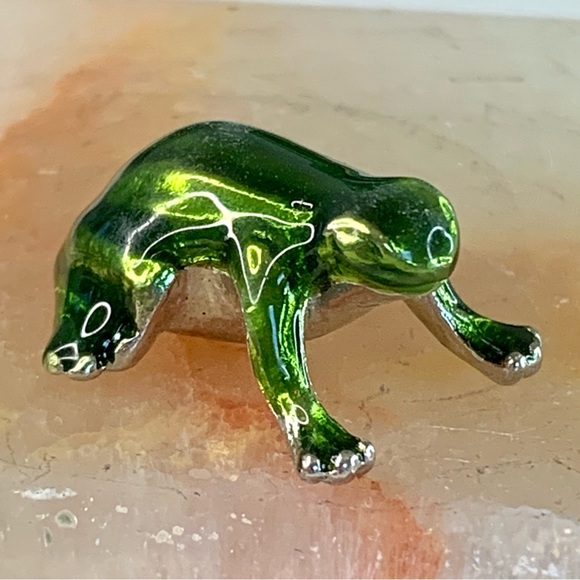 Lucky Little Frog Green Miniature Metal Figurine MINI Figure Small Paperweight - Picture 4 of 16